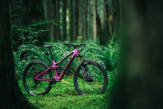 Transition pridal modelu Smuggler 10 mm zdvihu a agres&iacute;vnej&scaron;&iacute; vzhľad