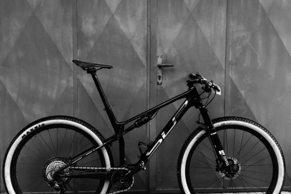 Full carbon Superior Team XF 29 Elite – veľkosť L (170-190cm)
