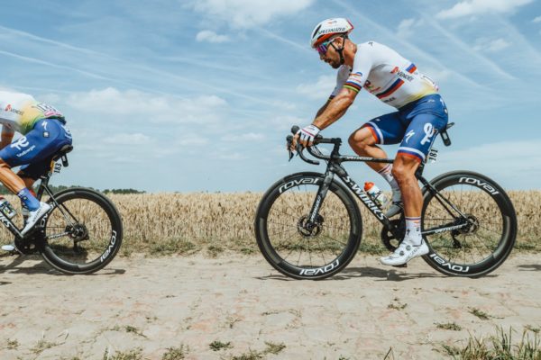 Pozrite si zostavu tímu TotalEnergies s Petrom Saganom na Strade Bianche 2023