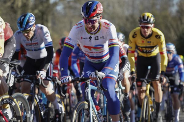 Peter Sagan už zajtra štartuje na Tirreno-Adriatico spolu s Van der Poelom, Van Aertom a Pidcockom