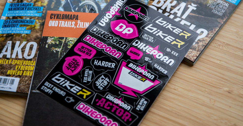 K prvému vydaniu magazínu Biker 2023 dostanete aj sadu nálepiek Biker&Bikeporn
