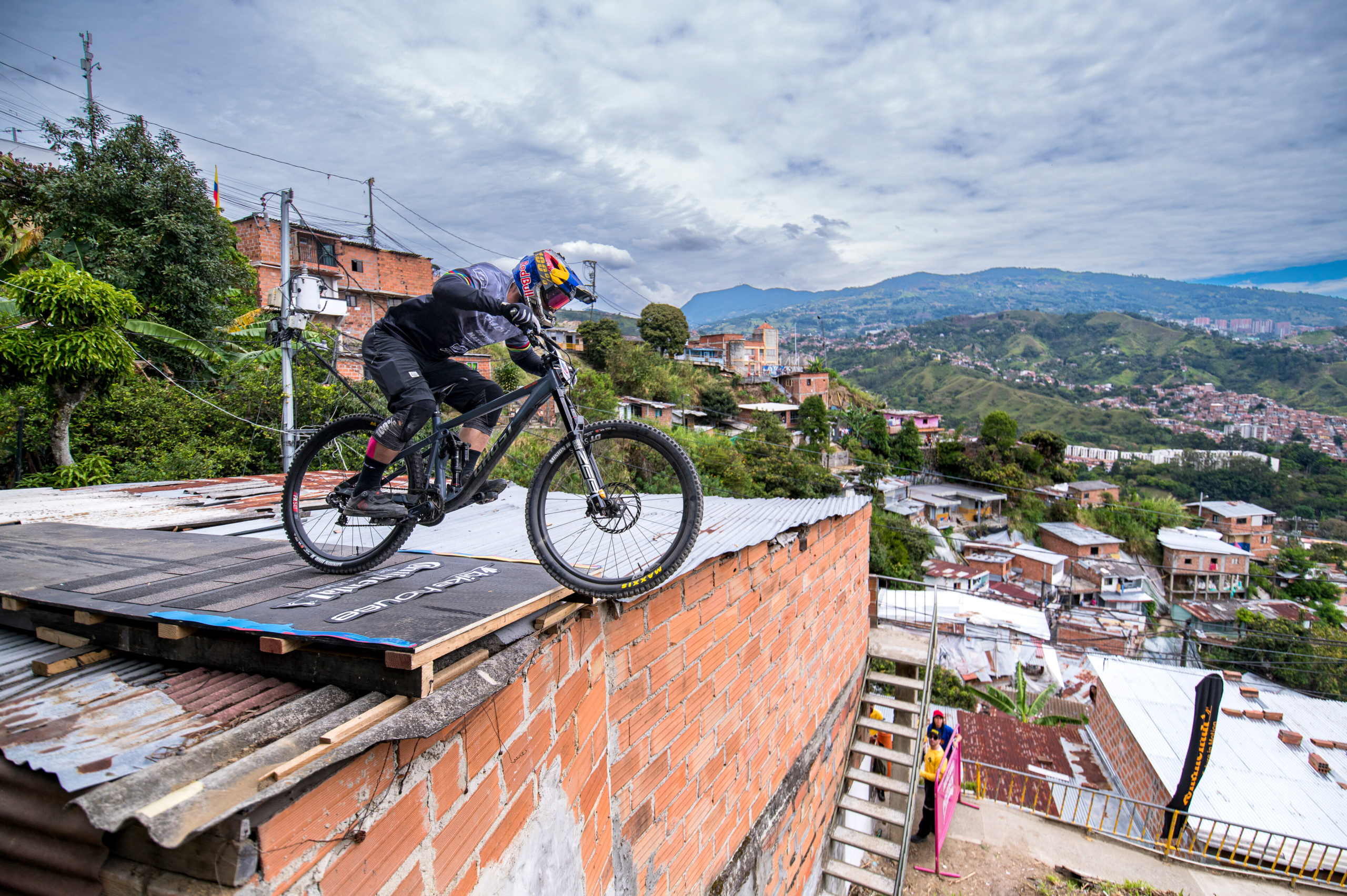 Red Bull Medellín Cerro Abajo