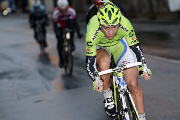 „Močil som si do nohavíc, aby som cítil nejaké teplo na nohách.“ Peter Sagan spomína na jednu z najkrutejších edícií Miláno-San Remo