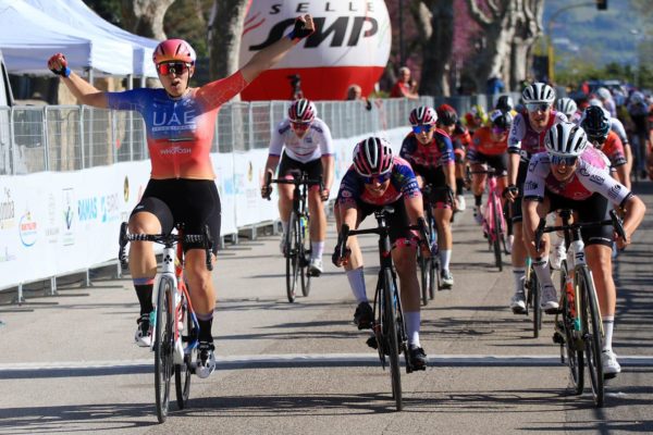 Mladá Slovenka Nora Jenčusová predviedla skvelé výkony na etapových pretekoch Giro Mediterraneo in Rosa