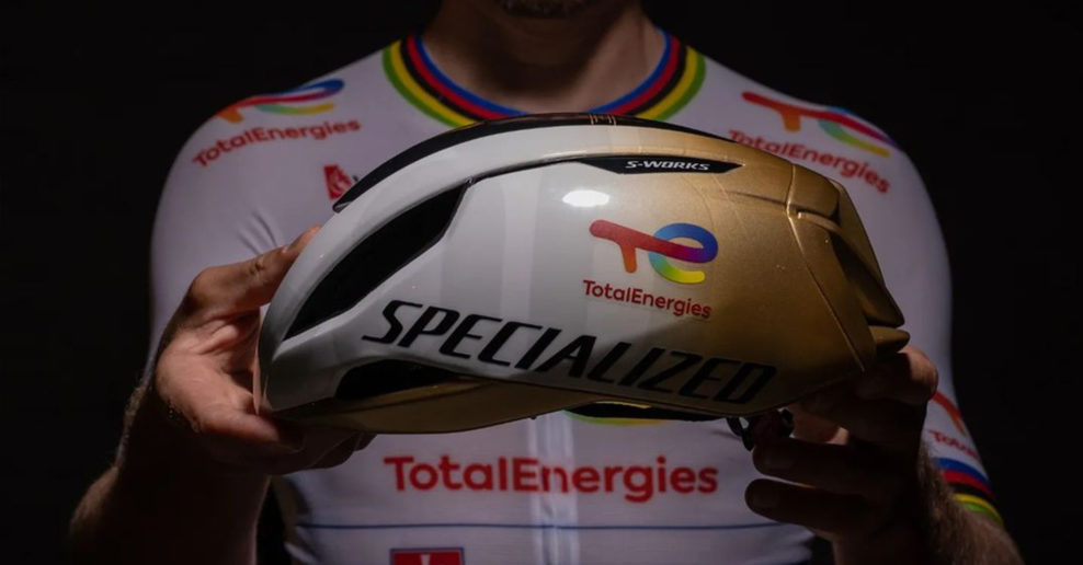 Peter Sagan predstavil špeciálnu edíciu helmy od Specializedu