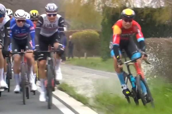 Poliak Filip Maciejuk sa ospravedlnil za spôsobenie hromadného pádu na Okolo Flámska