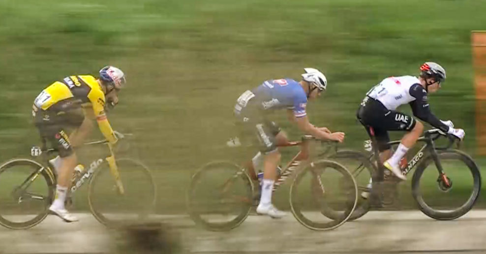 Monument Okolo Flámska bol pri výhre Pogačara najrýchlejší v histórii pretekov