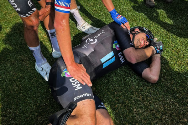 Po strete s Van der Poelom skončil Degenkolb na zemi a prišiel o možnosť opäť bojovať o titul Paríž-Roubaix