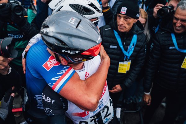Mathieu van der Poel: Tadej Pogačar vyhrá všetkých päť monumentov a všetky tri Grand Tour