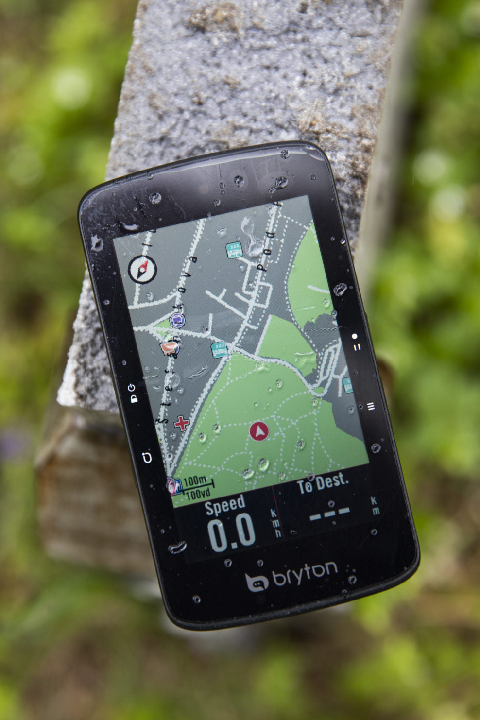 Test: Cyklopoč&iacute;tač Bryton Rider S800