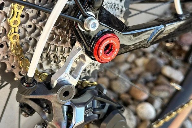 V&yacute;robca Wheels Manufacturing spojil &scaron;tandardy SRAM UDH a Shimano direct-mount