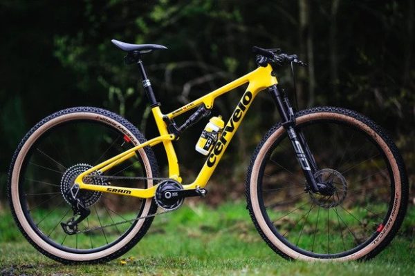 Cervélo ZFS-5 bude dostupné so zdvihmi 100 mm alebo 120 mm