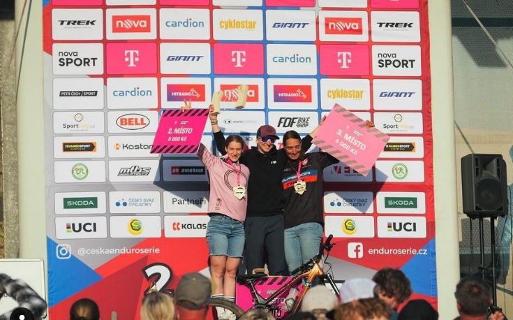 Simona Kuchyňkov&aacute; skončila druh&aacute; na enduro pretekoch v Koutech nad Desnou