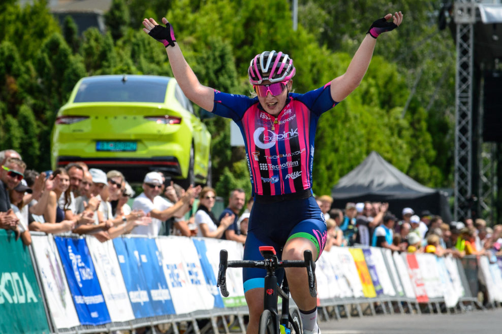 Nora Jenčušová po suverénnom výkone obhájila titul majsterky Slovenska v cestnej cyklistike (+fotogaléria)