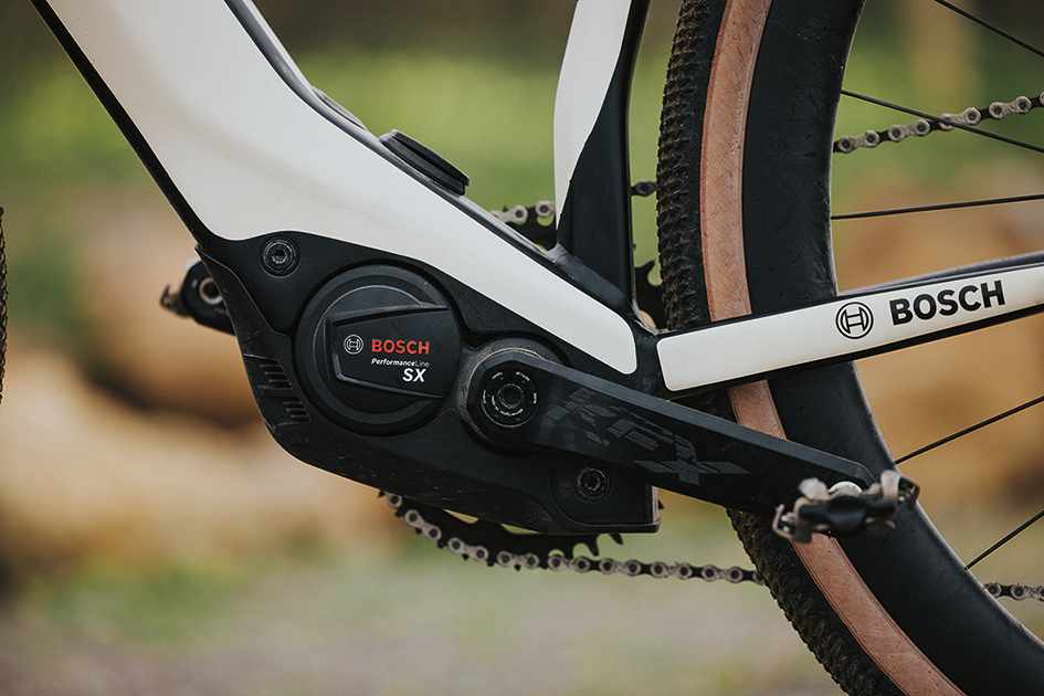 Bosch konečne predstavil ľahk&yacute; 2 kg / 55 Nm motor pre elektrobicykle Performance Line SX
