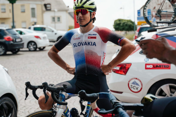 Slovenskí reprezentanti v cyklistike majú nové dresy, novým sponzorom je Nyna