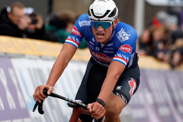 Mathieu van der Poel sa chystá na Tour a na Majstrovstvách sveta bude pretekať na cestnom aj horskom bicykli