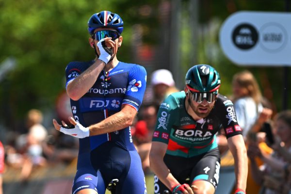 Arnaud Démare už po druhýkrát vyhral v tesnom šprinte klasiku Brussels Classic