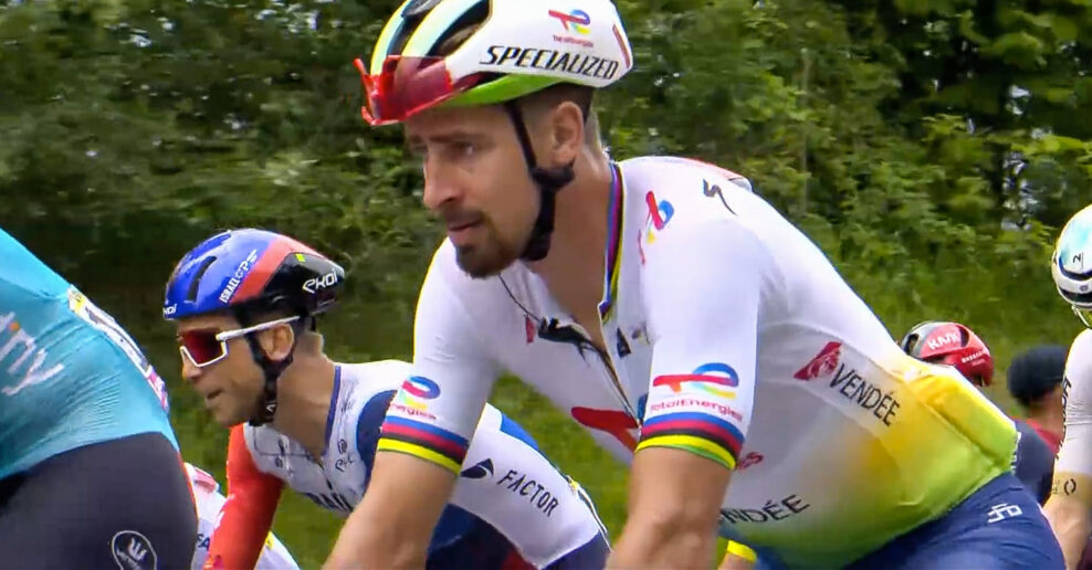 Pedersen bol na šprintérskej prémii opäť suverénne najrýchlejší, Sagan svoj šprint vypustil