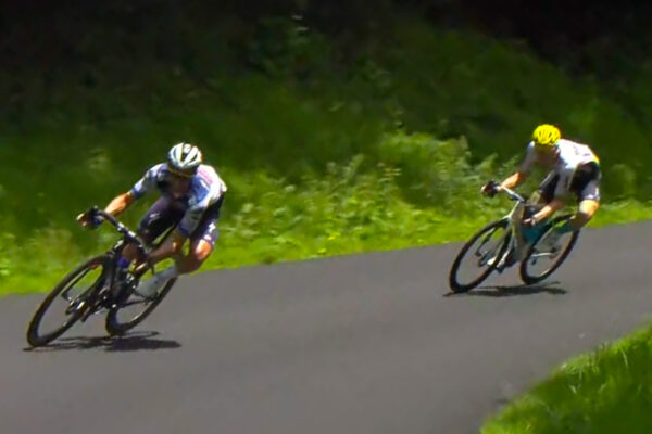Video: Julian Alaphilippe a Matej Mohorič predviedli krásny zjazd na Tour de France