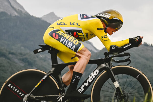 Jonas Vingegaard predviedol životný výkon pri suverénnom víťazstve horskej časovky na Tour de France