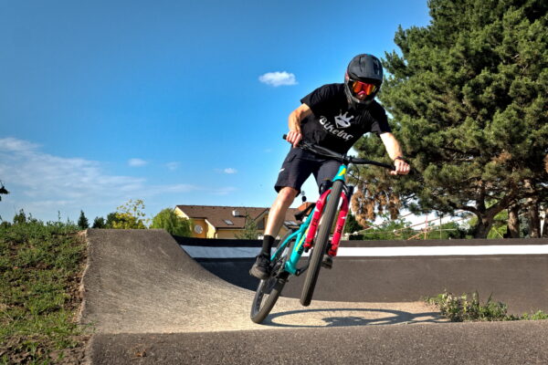 V Trnave dnes kolaudujú pumptrack s U-rampou a skate bazénom (+galéria)