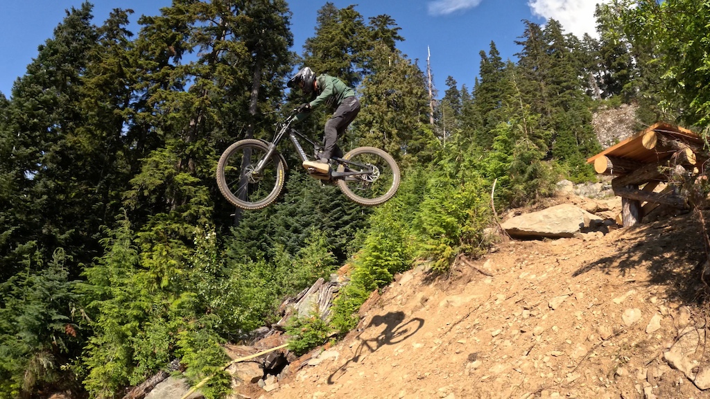 Video 1199 je nová zjazdová trať vo Whistleri s parametrami pre svetový pohár Biker.sk