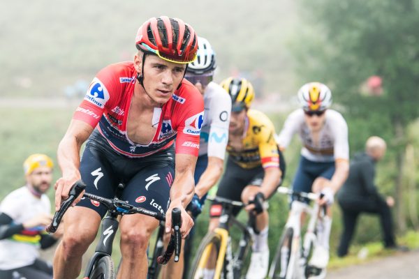 Remco Evenepoel zostane v QuickStepe, ale vyžaduje posily a zmeny v tíme