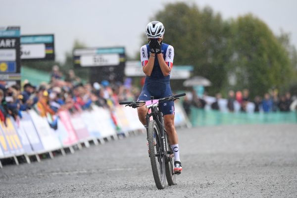 Pauline Ferrand Prevot je majsterkou sveta v horskej cyklistike XCO aj XCC