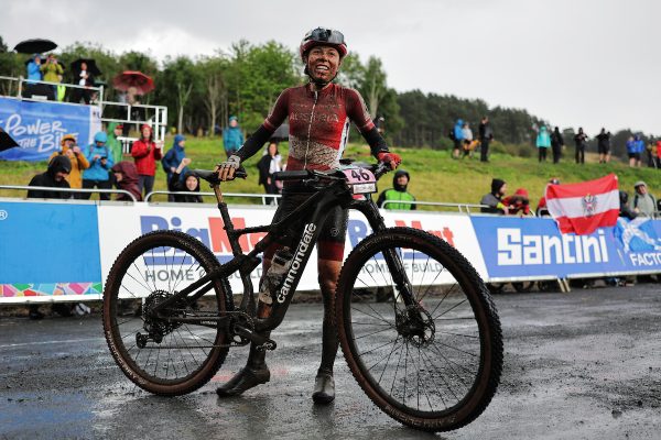 Len 21-ročná Mona Mitterwallner vyhrala preteky Svetového pohára v XCO v Andorre