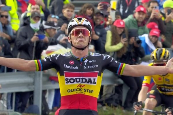 Remco Evenepoel porazil Vingegaarda a vyhral prvú horskú etapu Vuelta a España 2023