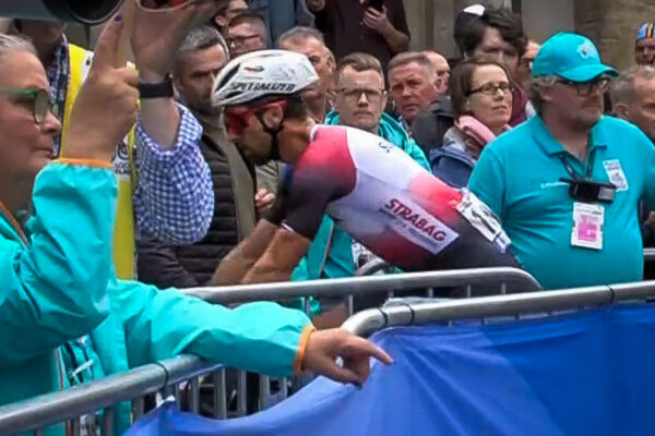 Peter Sagan odstúpil z Majstrovstiev sveta, neudržal vysoké tempo na okruhoch v Glasgowe