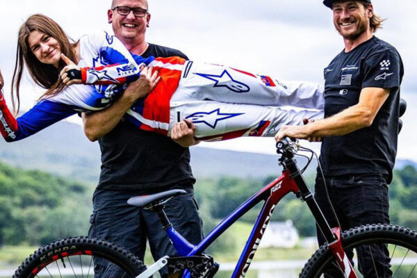 Foto: Vanesa Petrovská ukázala špeciálny bicykel a oblečenie pre Majstrovstvá sveta v zjazde