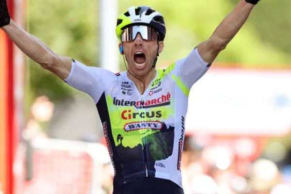 Pred 10 rokmi získal titul majstra sveta, dnes vyhral 36-ročný Rui Costa etapu na Vuelte