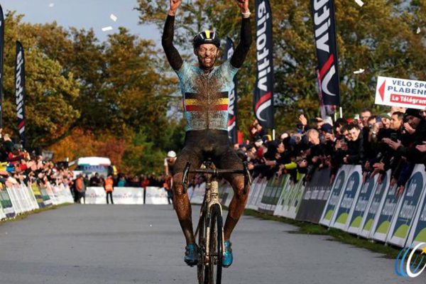 Michael Vanthourenhout obhájil titul majstra Európy v cyklokrose