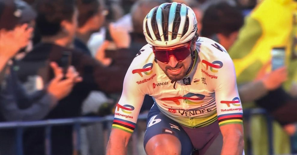 Peter Sagan skončil tretí na kritériu v Saitama a uzavrel svoju kariéru v profesionálnom pelotóne