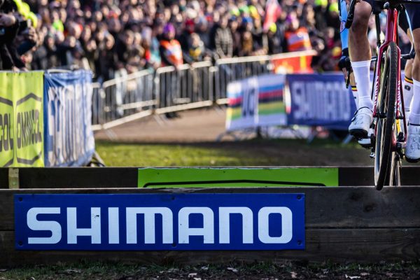 Predaje Shimana v bicyklovom segmente klesli za prvé tri štvrťroky až o 25 percent