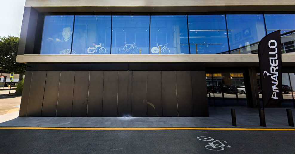 Zlodeji ukradli pretekárske bicykle Pinarello z ústredia značky za takmer 250-tisíc eur