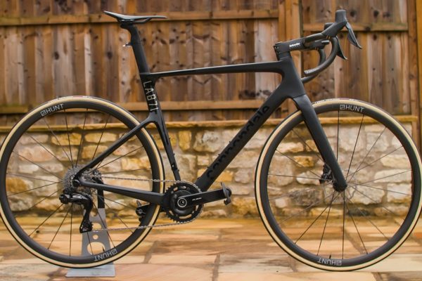 Ultraľahký Cannondale SuperSix EVO Lab71 je víťazným bicyklom vrchárskych majstrovstiev Británie