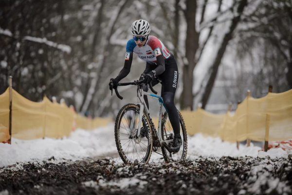 Sofia Ungerová vyhrala cyklokrosové preteky českého pohára, Chladoňová skončila druhá