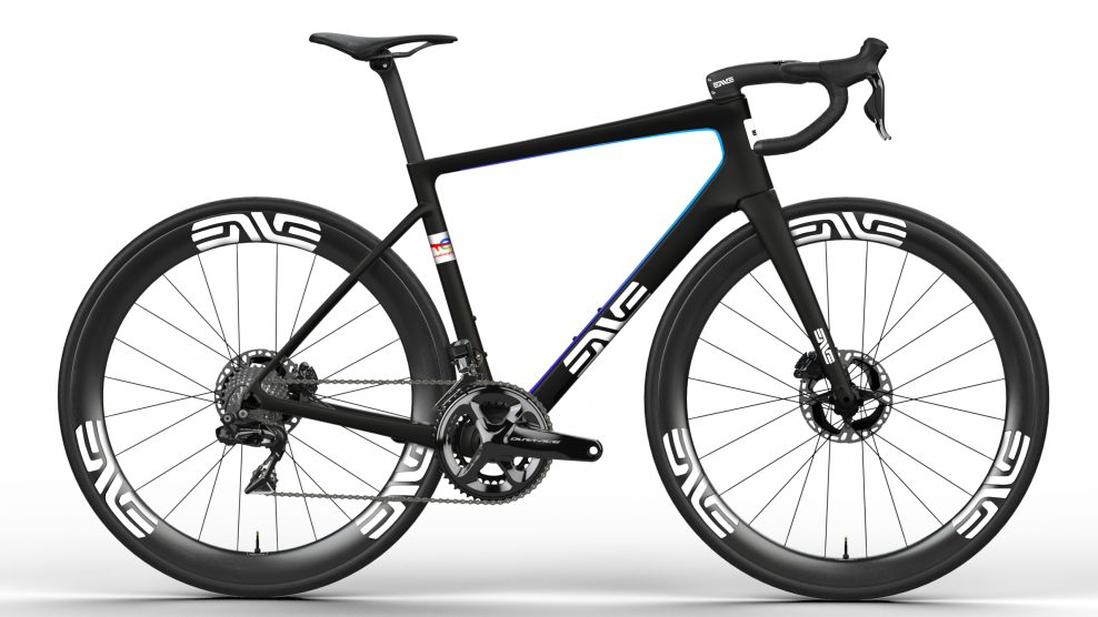 T&iacute;m TotalEnergies bude jazdiť na bicykloch ENVE, po odchode Sagana konč&iacute; v t&iacute;me aj Specialized