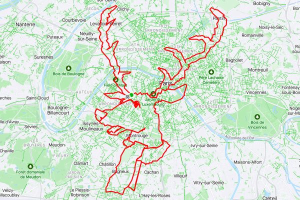 Cyklista „nakreslil“ na mape v Paríži hlavu vianočného soba, prešiel 129 km a trvalo mu to vyše 11 hodín