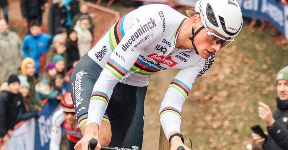 Mathieu van der Poel je v cyklokrose silnej&scaron;&iacute; ako kedykoľvek predt&yacute;m, hovor&iacute; &scaron;&eacute;f Alpecinu