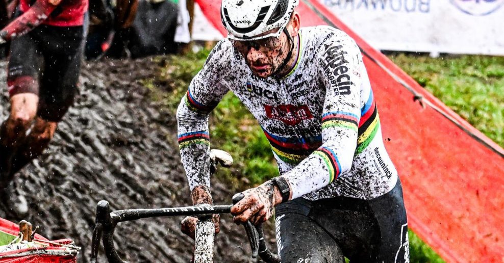 Nezastaviteľný Mathieu van der Poel vyhral v cyklokrose už šiestykrát za sebou