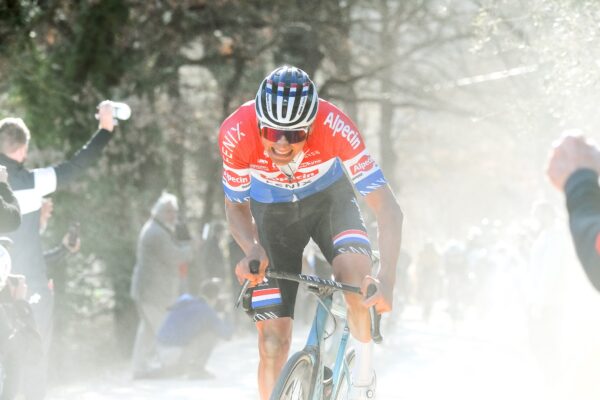 Mathieu van der Poel nevylučuje návrat na Strade Bianche: Nemali by ich prispôsobovať tomu, čo by vyhovovalo mne