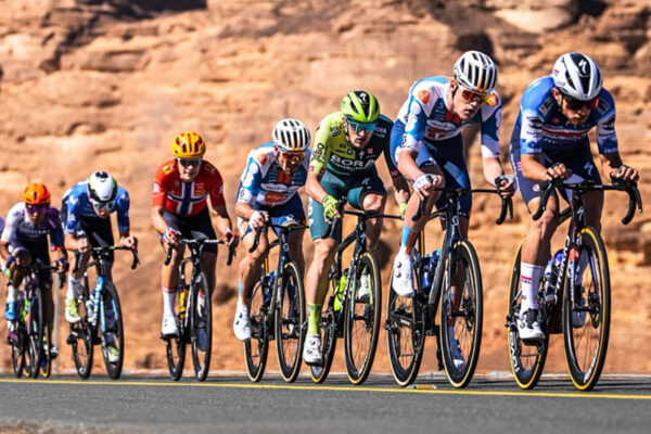 Druhú etapu AlUla Tour vyhral Søren Wærenskjold, pelotón ťahal aj Martin Svrček