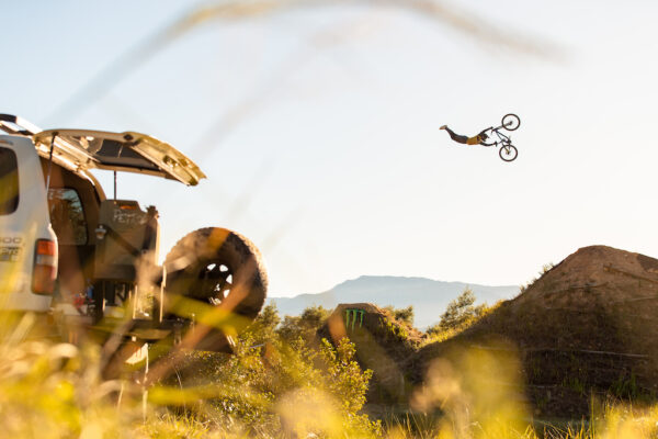 Poznáme jazdcov freeride podujatia Darkfest