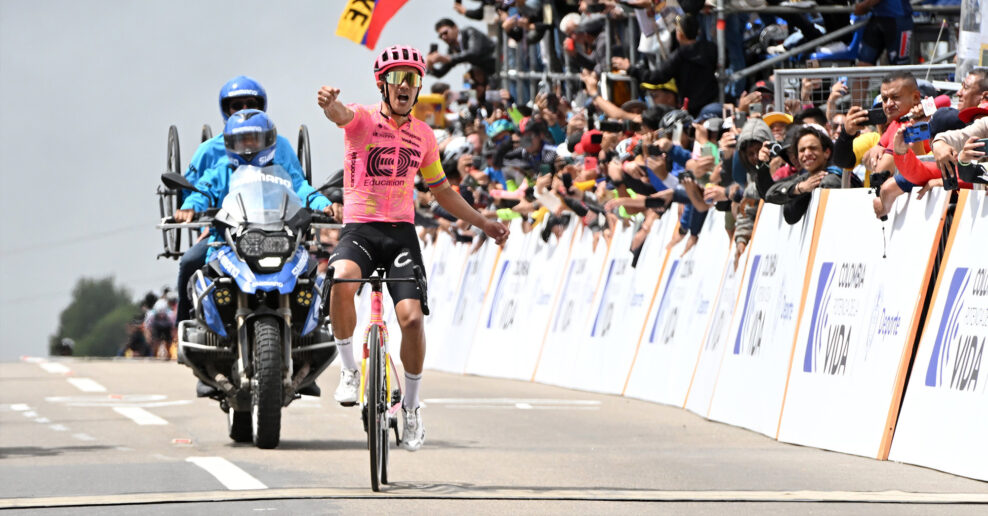 Richard Carapaz vyhral piatu etapu Okolo Kolumbie, skvelý výkon predviedol aj Egan Bernal