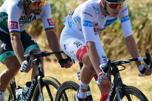 Tadej Pogačar veľmi nechcel prejsť na kotúčové brzdy: Bol tam tlak zo strany výrobcu