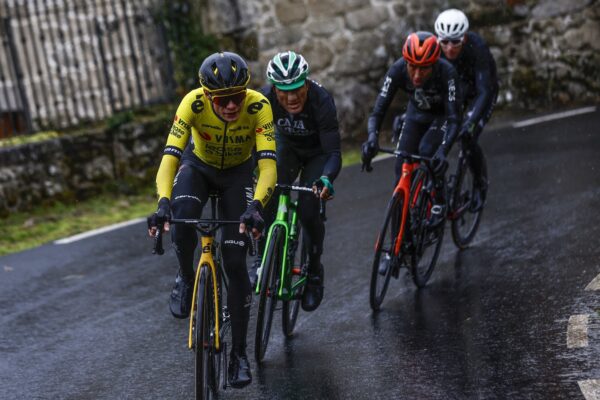 Jonas Vingegaard suverénne vyhral 2. etapu O Gran Camiño, skvelý výkon predviedol aj Egan Bernal